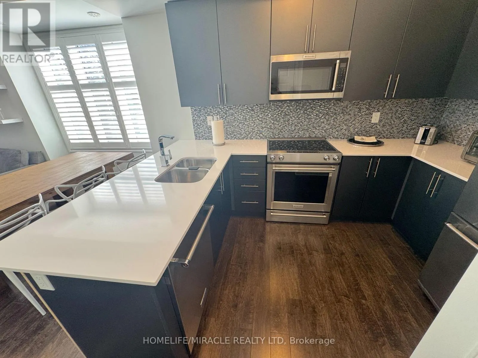 48 - 180 HOWDEN BOULEVARD