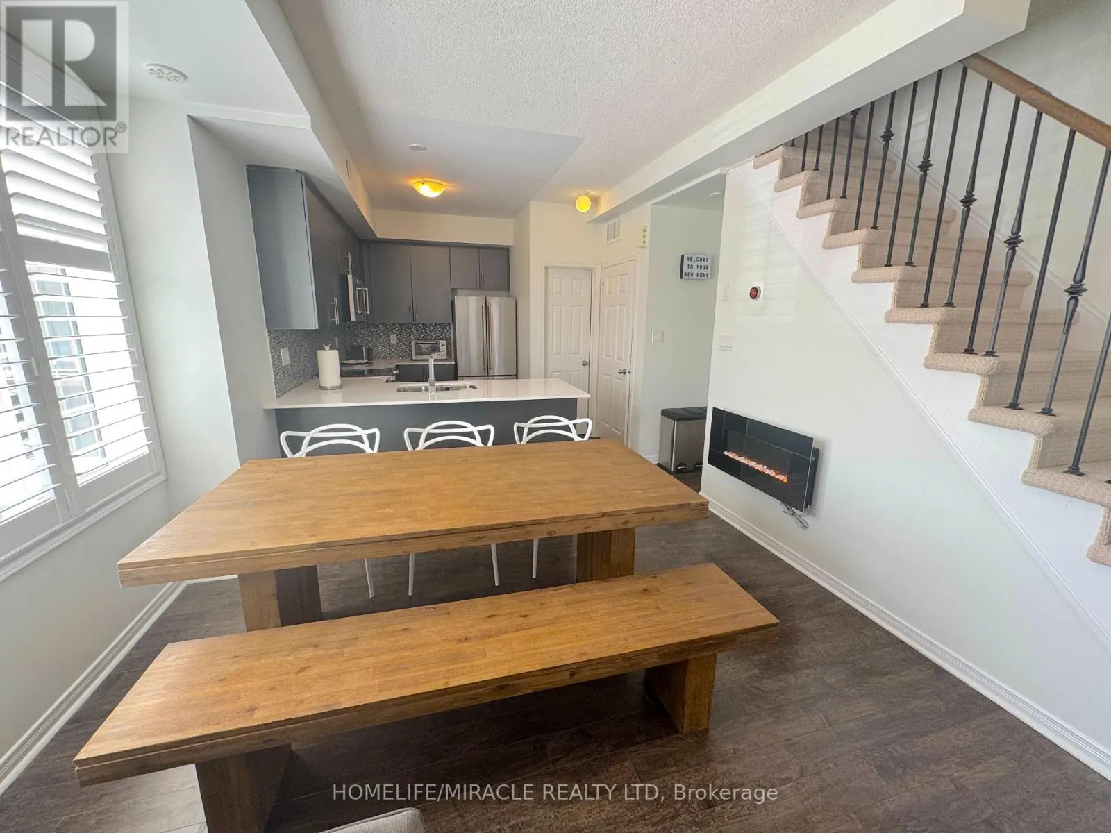 48 - 180 HOWDEN BOULEVARD