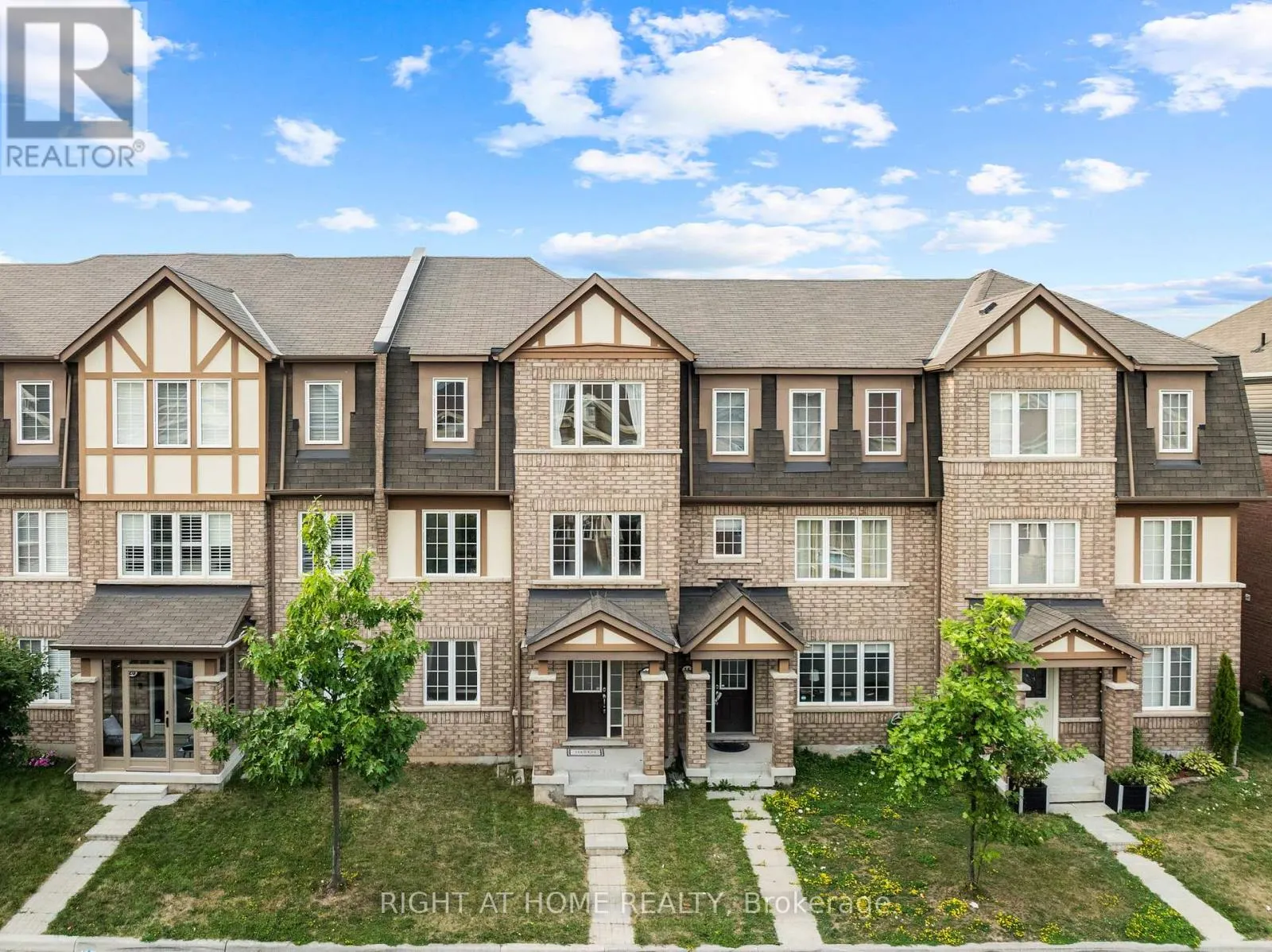 18 ALLIUM ROAD