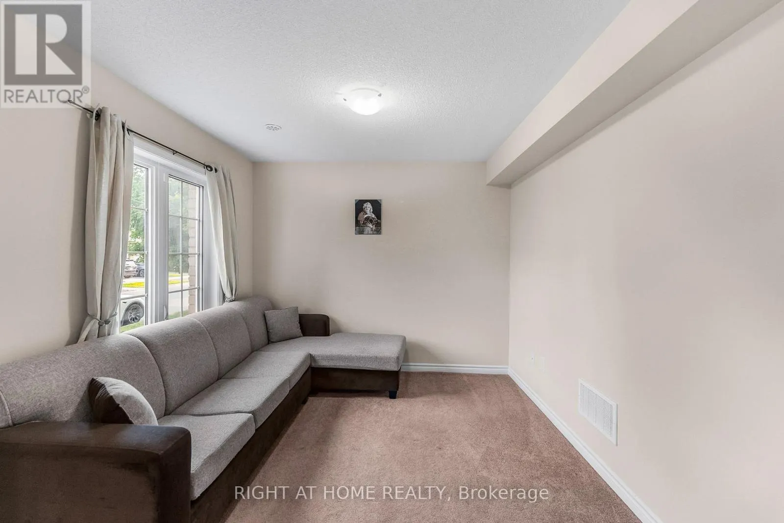 18 ALLIUM ROAD