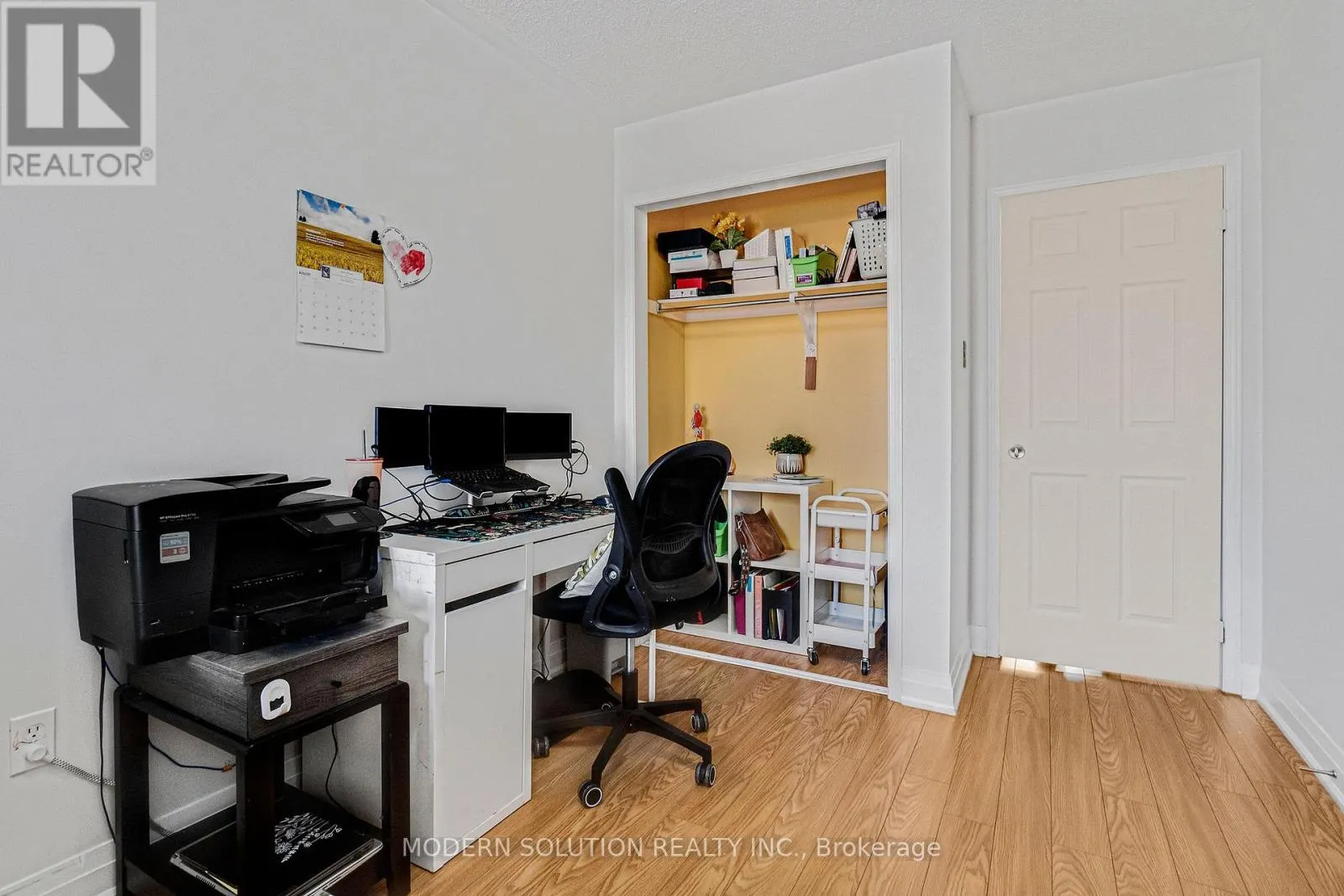 67 ROUNDSTONE DRIVE