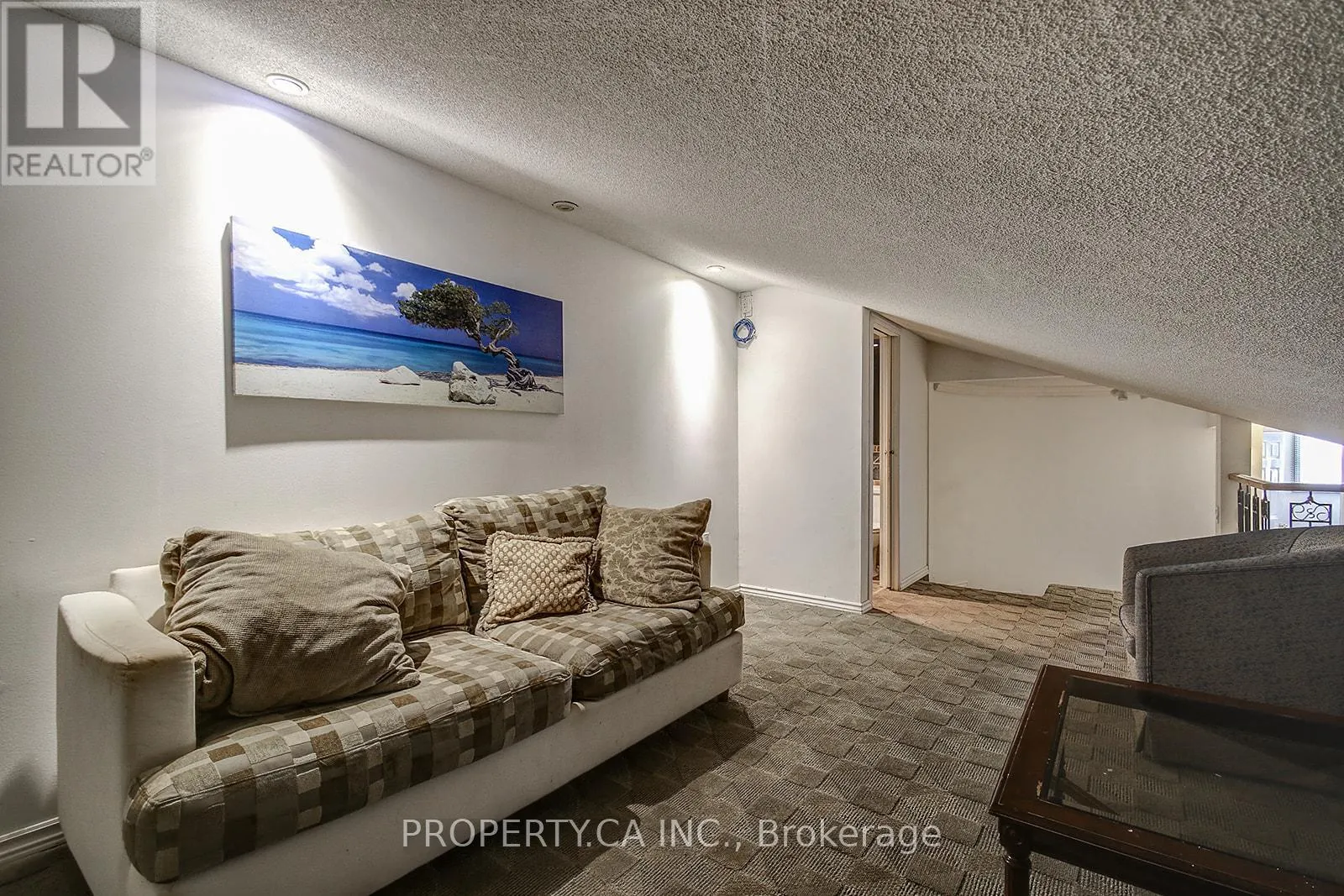 2 - 2625 WINDJAMMER ROAD