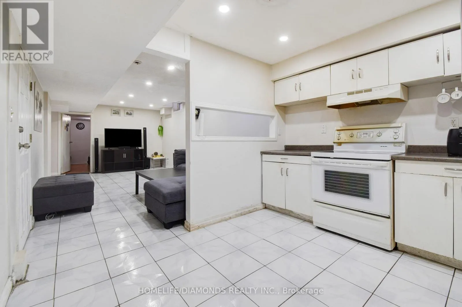 1549 WILLOW WAY