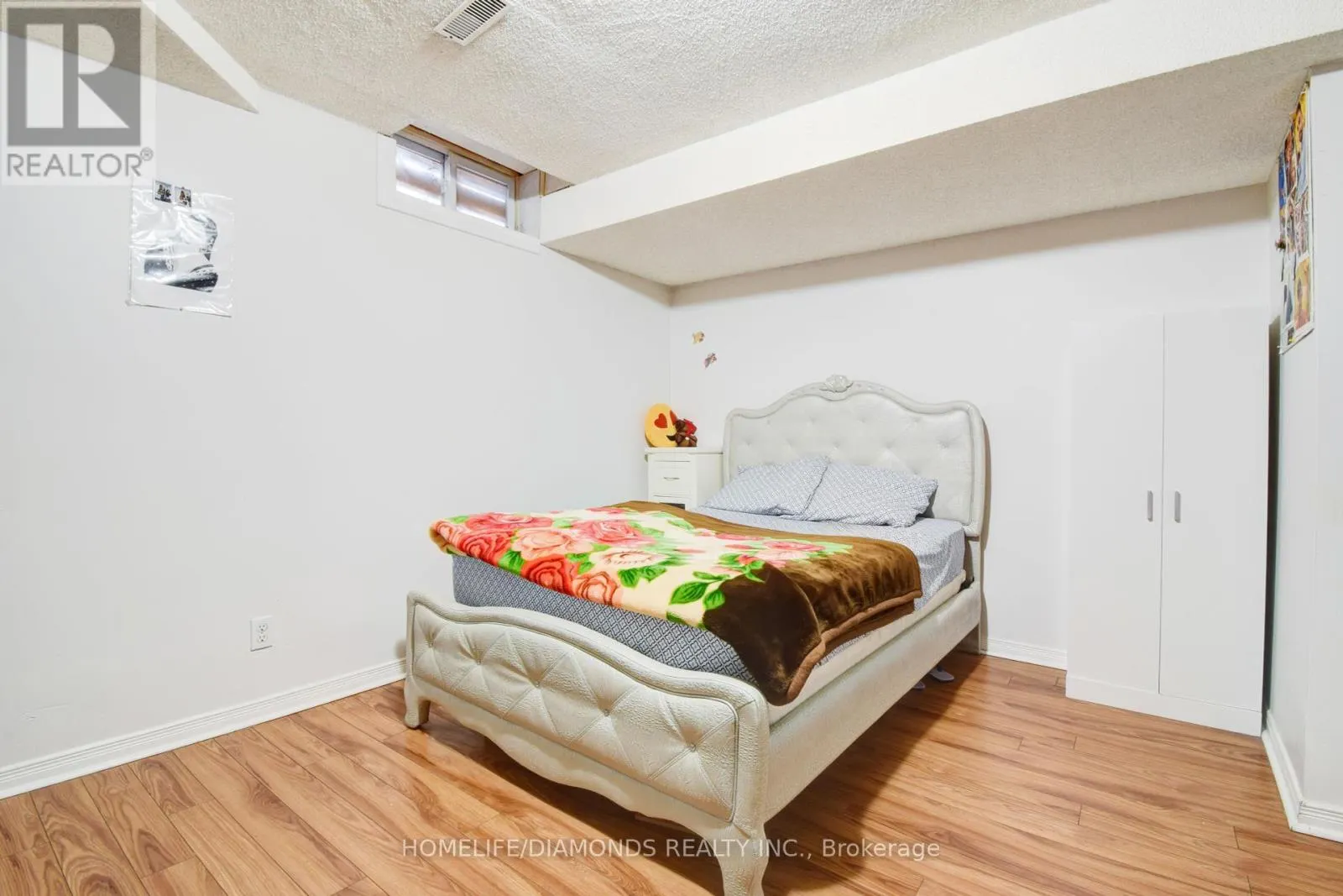 1549 WILLOW WAY