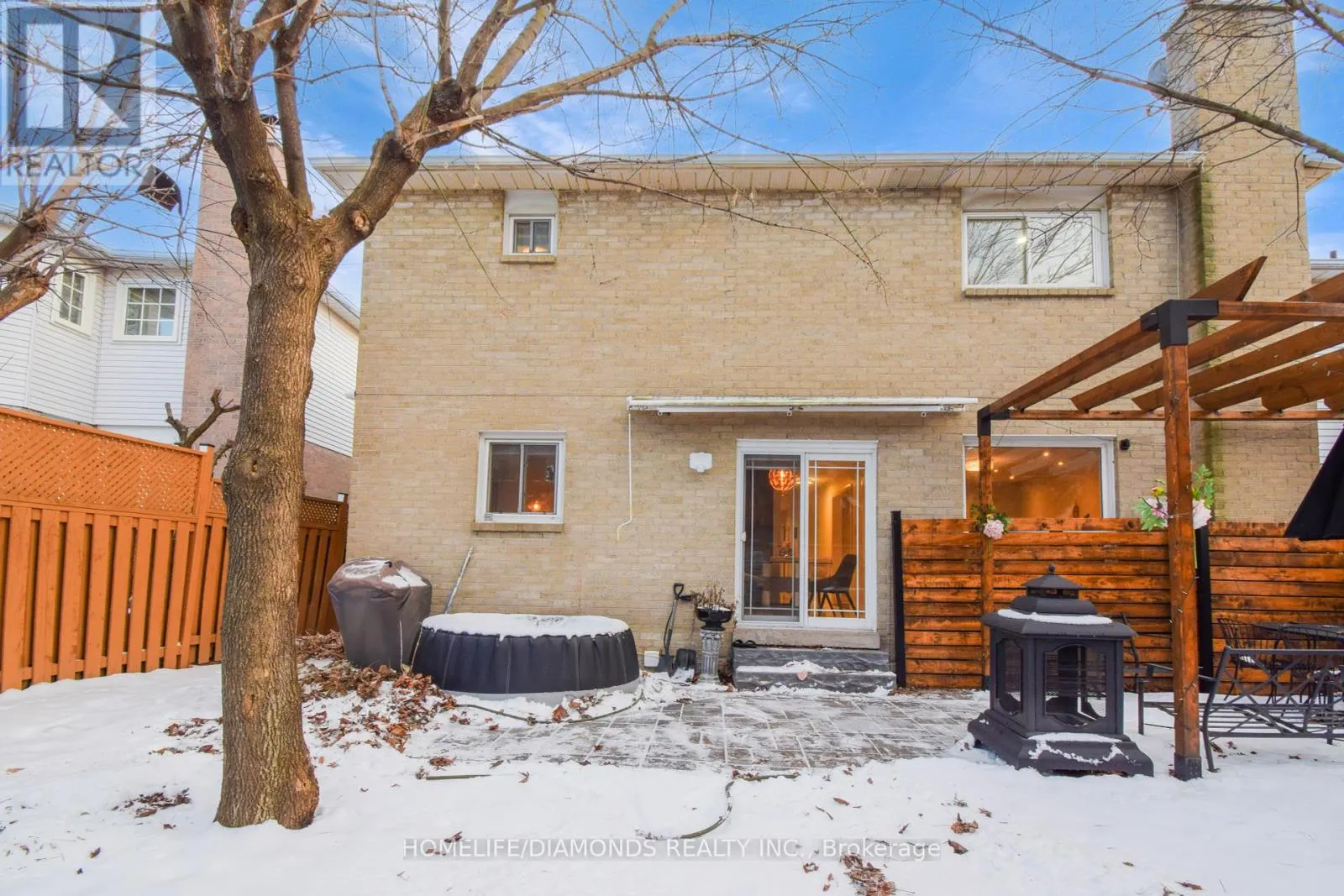 1549 WILLOW WAY