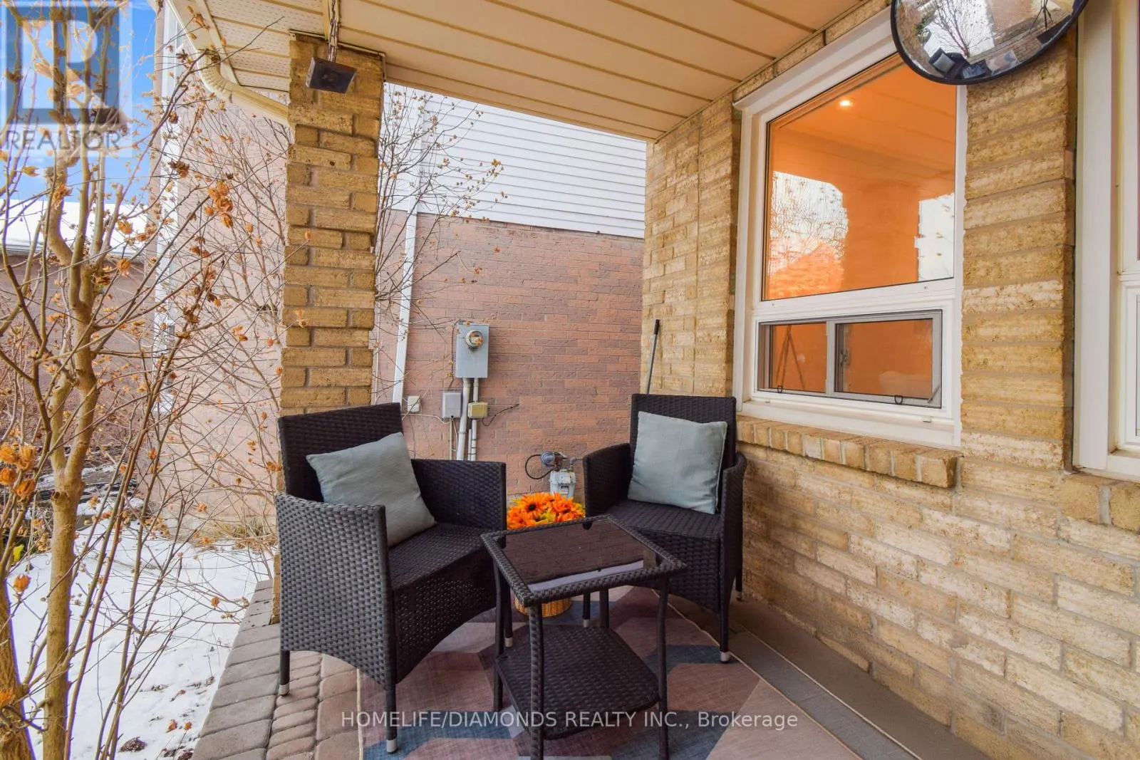 1549 WILLOW WAY