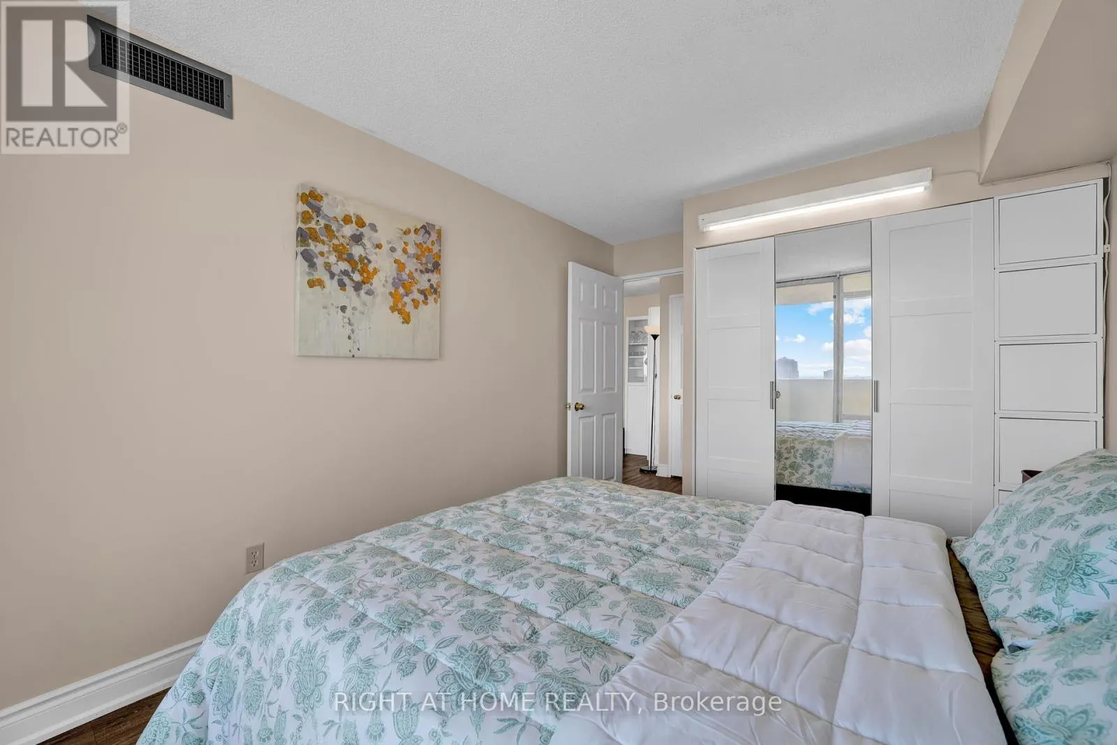1805 - 700 CONSTELLATION DRIVE