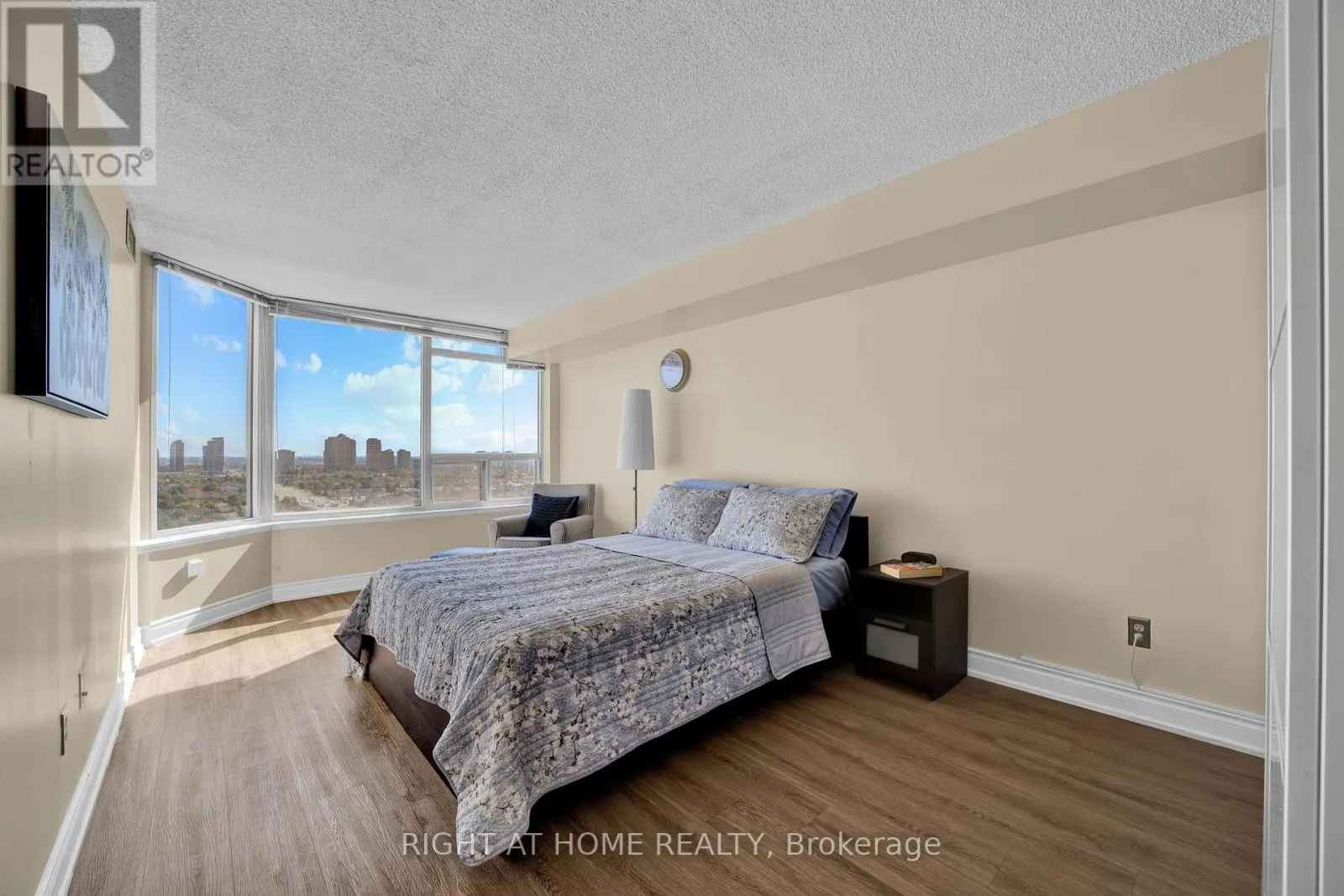 1805 - 700 CONSTELLATION DRIVE