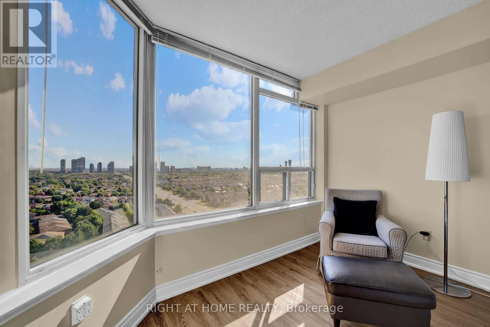 1805 - 700 CONSTELLATION DRIVE