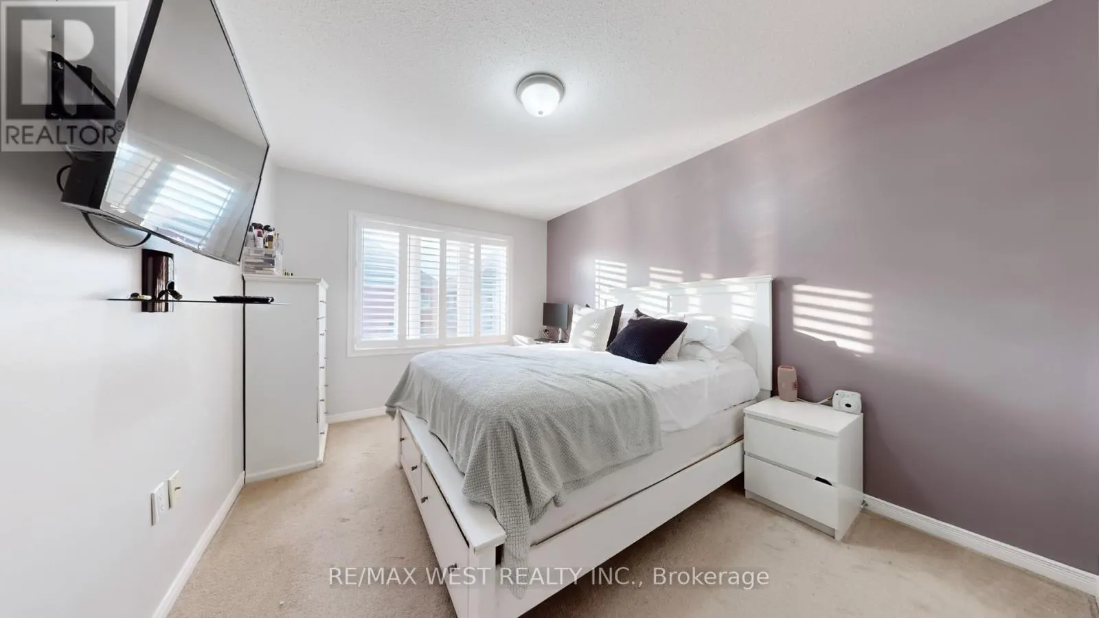 28 YELLOWKNIFE ROAD