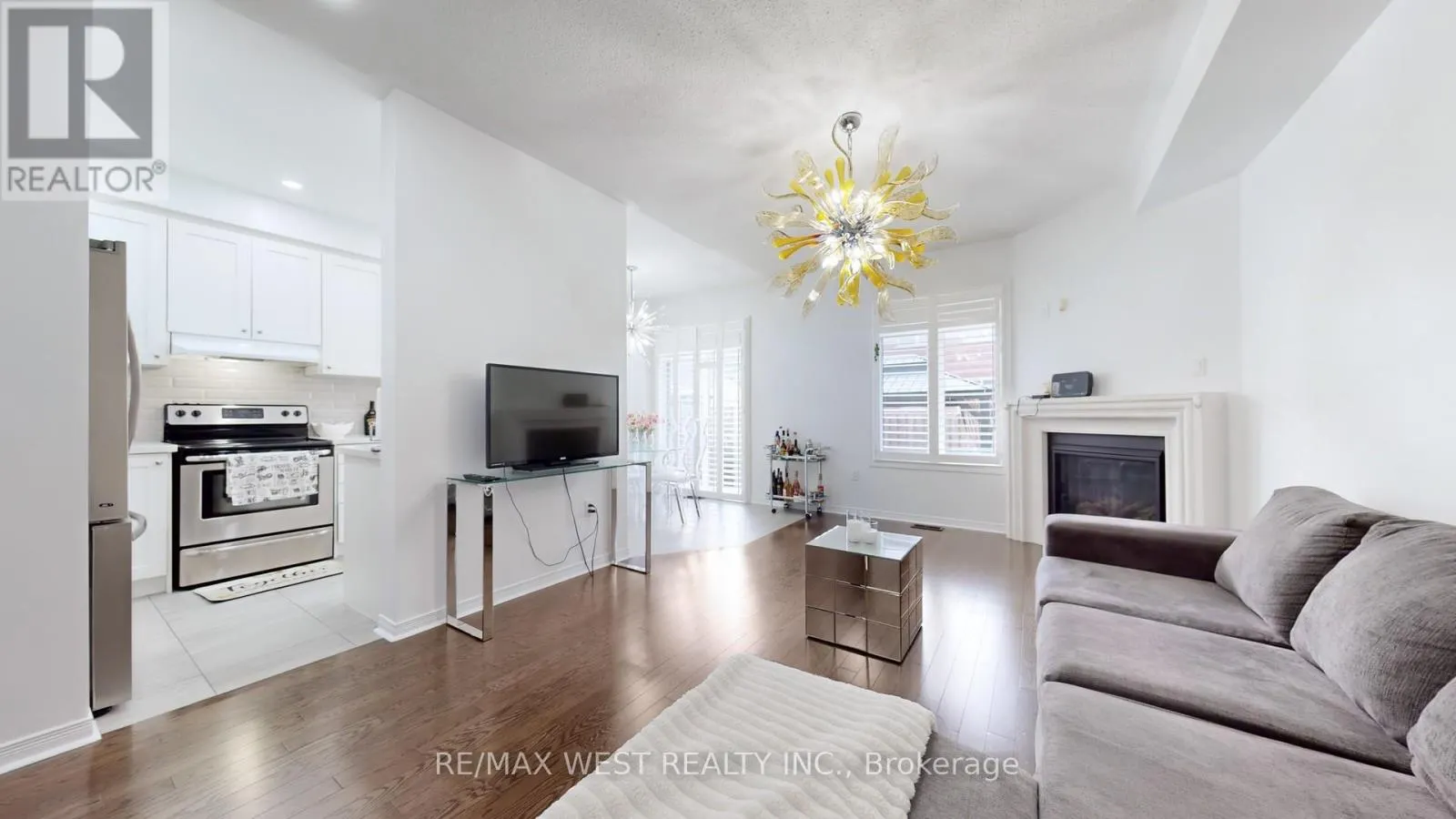 28 YELLOWKNIFE ROAD