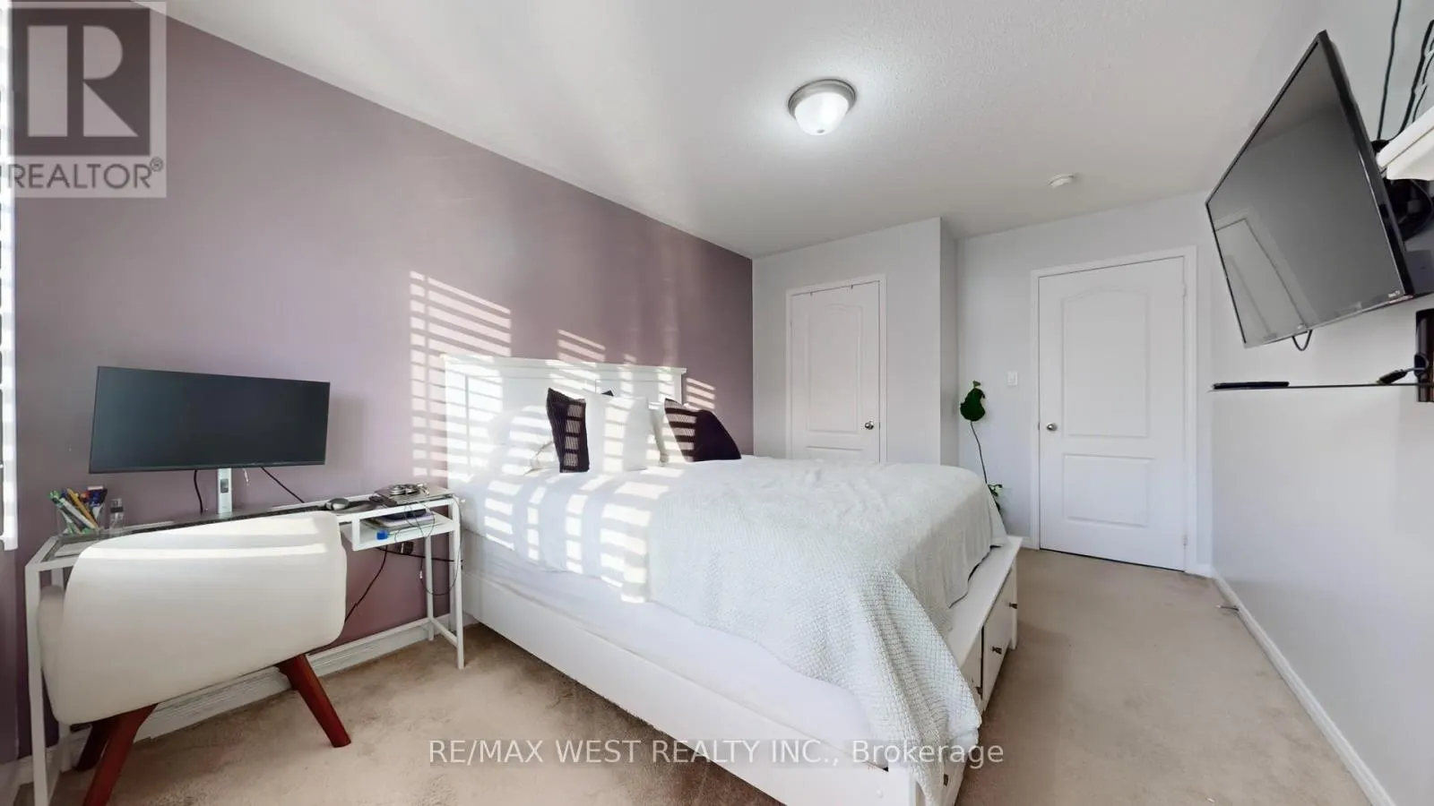 28 YELLOWKNIFE ROAD