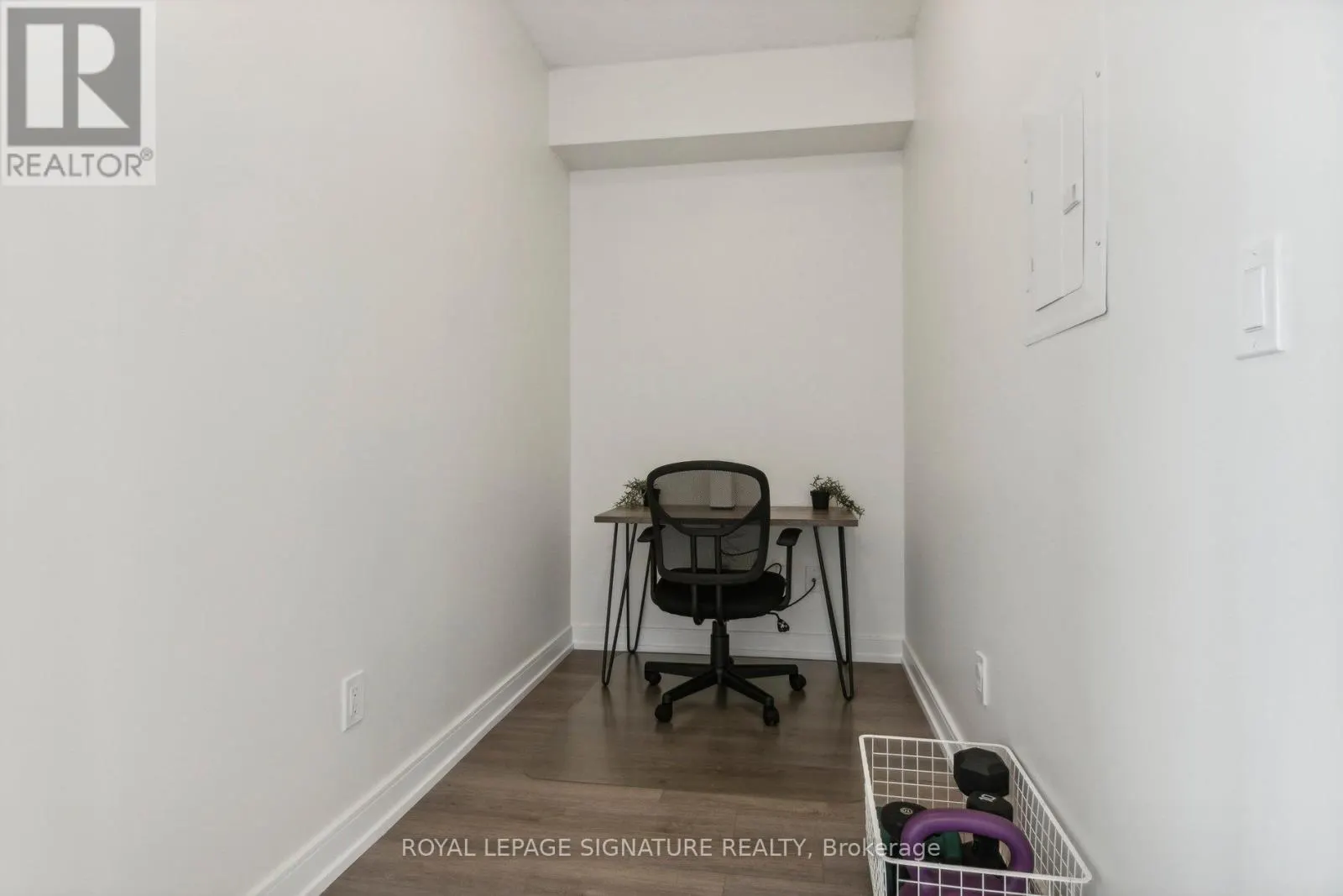 1703 - 20 THOMAS RILEY ROAD