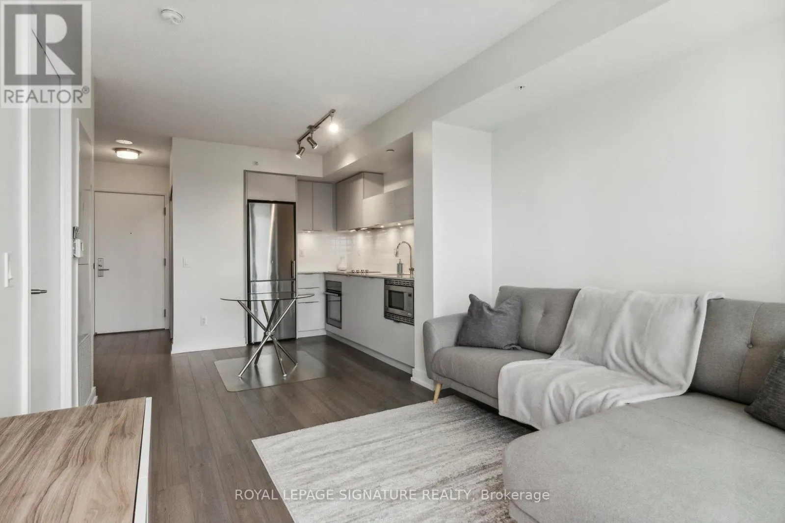 1703 - 20 THOMAS RILEY ROAD