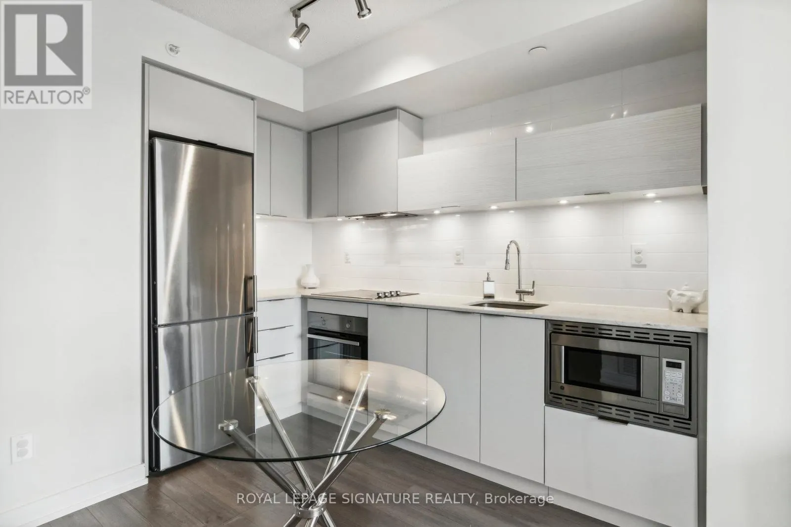 1703 - 20 THOMAS RILEY ROAD