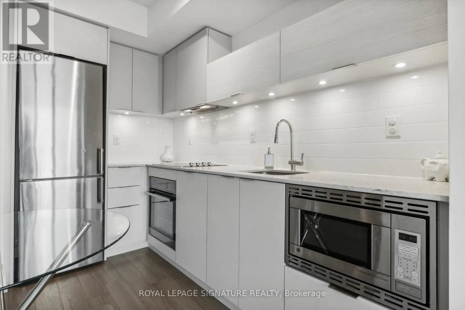1703 - 20 THOMAS RILEY ROAD