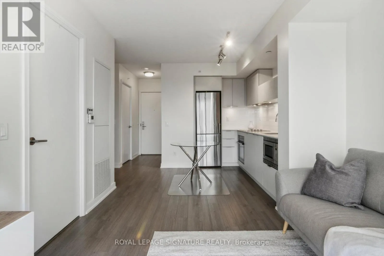 1703 - 20 THOMAS RILEY ROAD