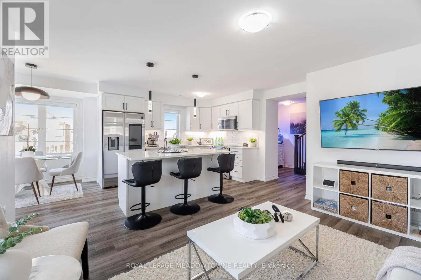 898 CACTUS POINT
