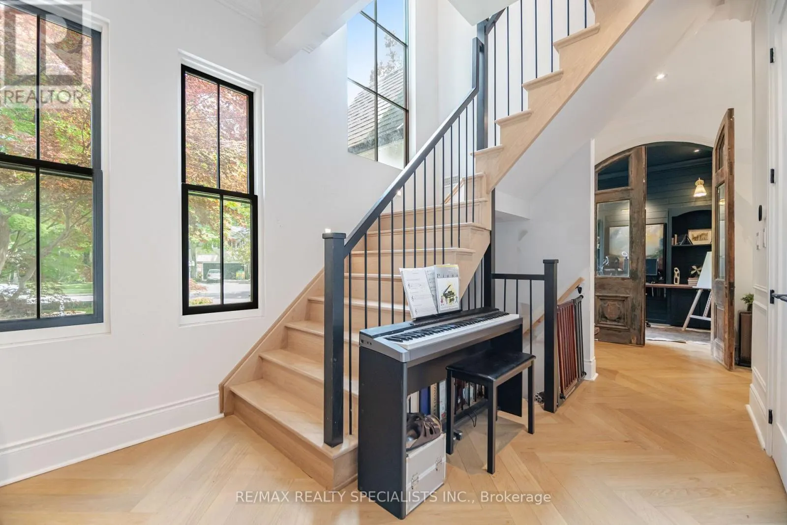 1919 DELANEY DRIVE