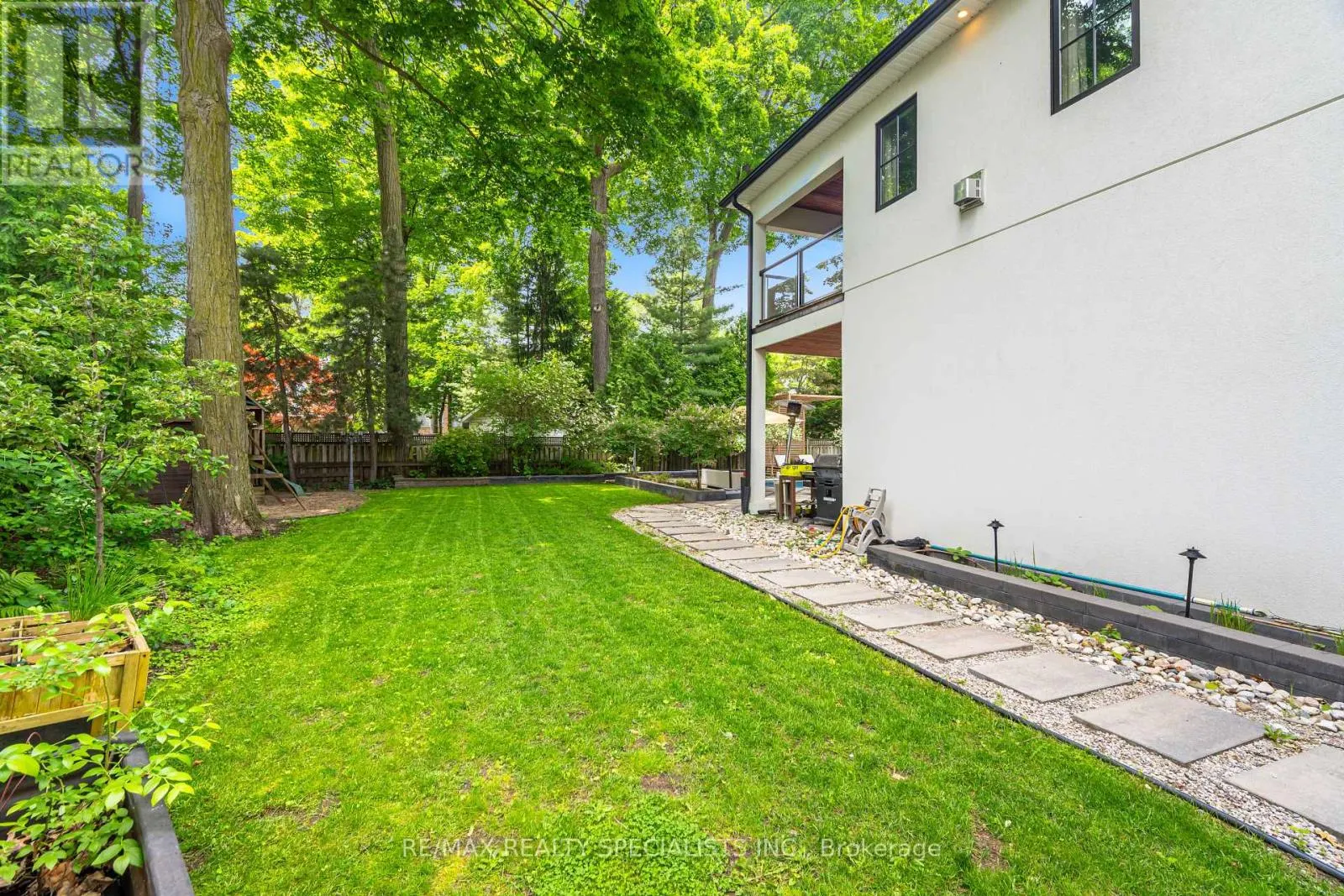 1919 DELANEY DRIVE