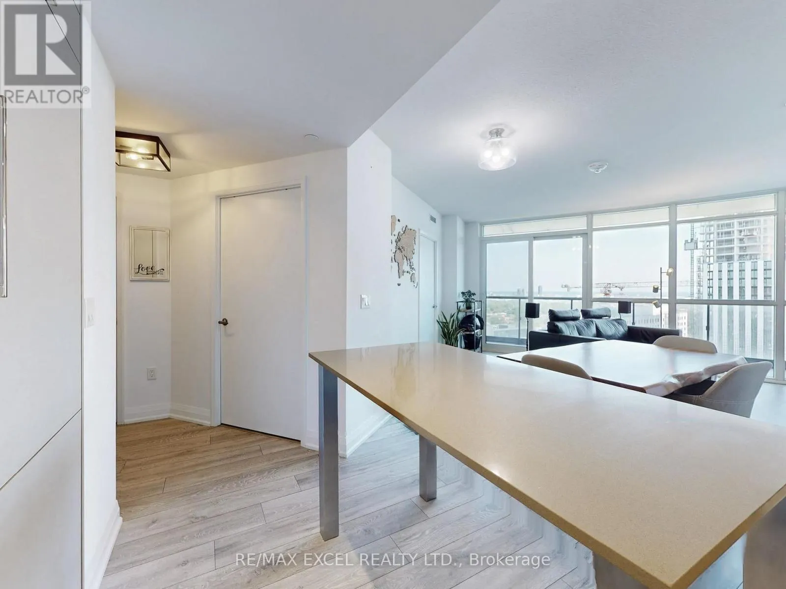 1708 - 30 GIBBS ROAD
