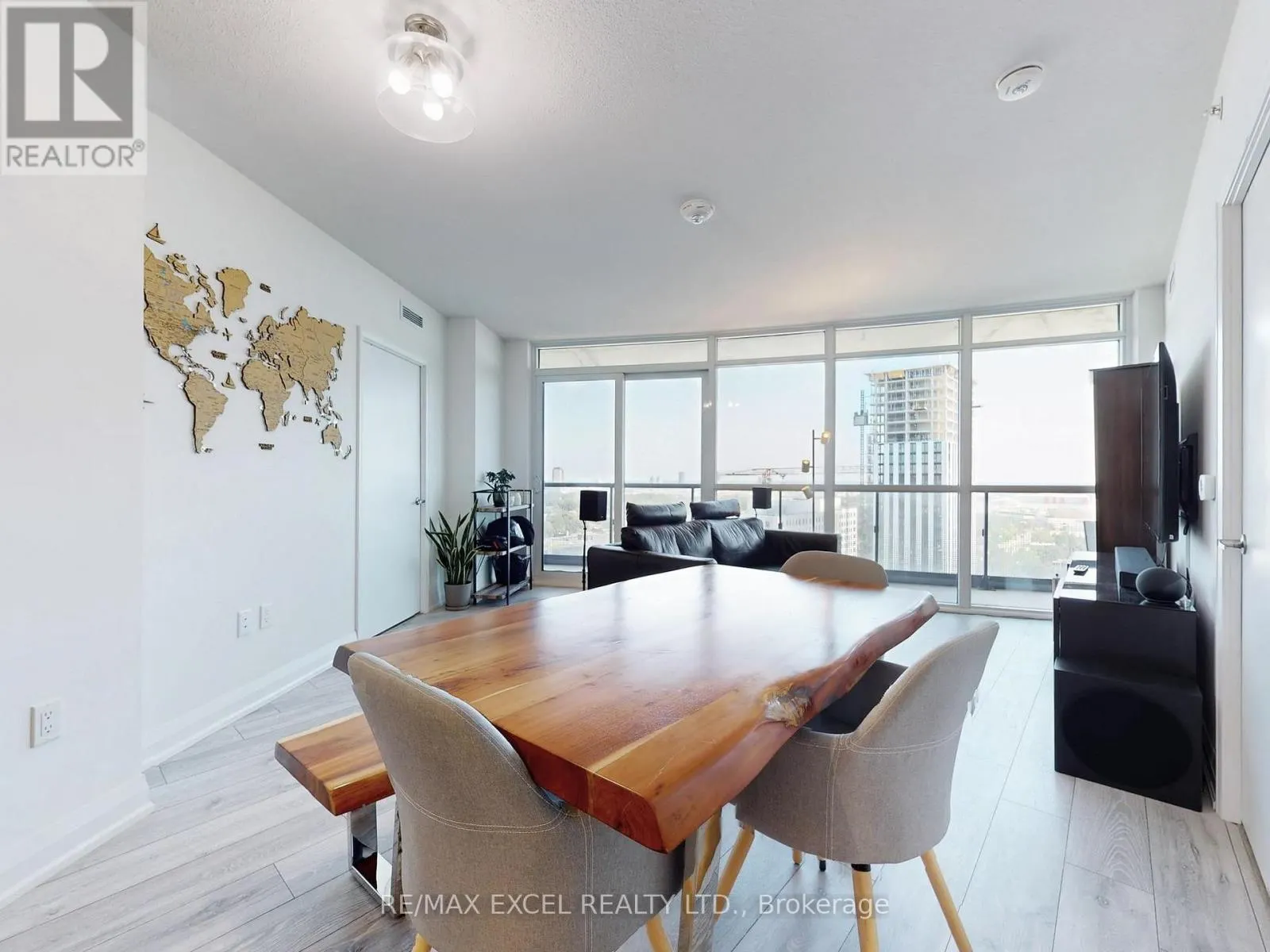 1708 - 30 GIBBS ROAD