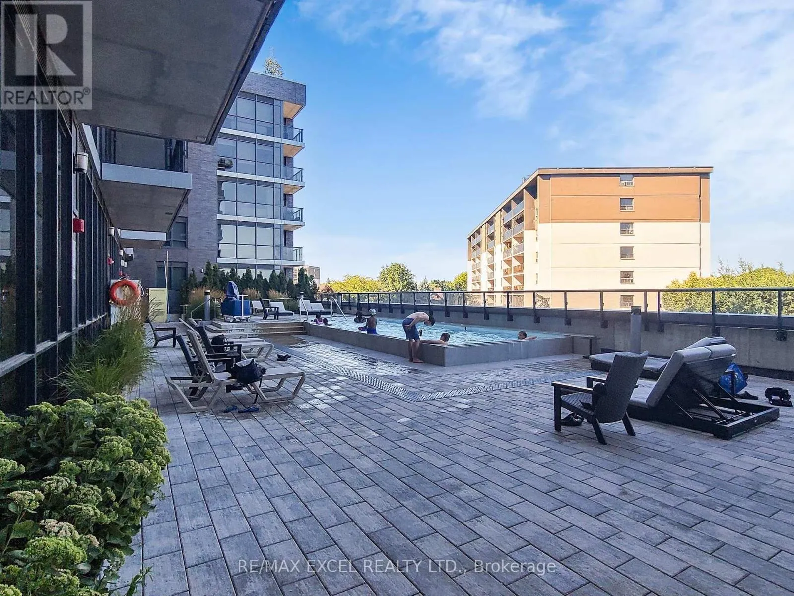 1708 - 30 GIBBS ROAD