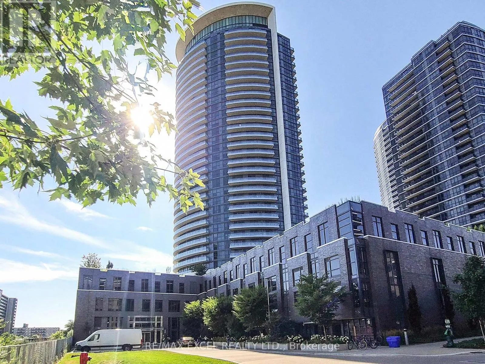 1708 - 30 GIBBS ROAD