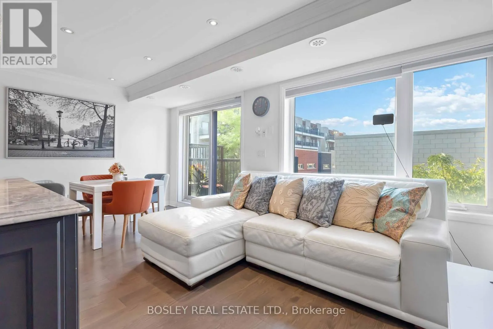 16 - 142 WILLIAM DUNCAN ROAD