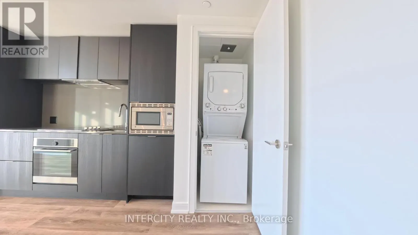 1108 - 3009 NOVAR ROAD