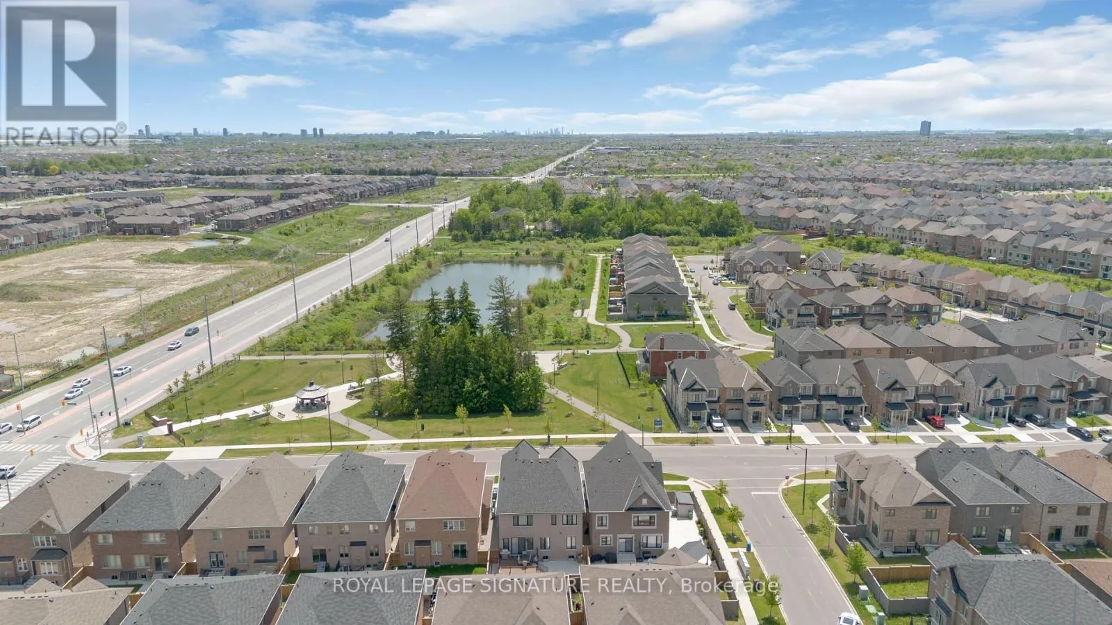 372 CLOCKWORK DRIVE