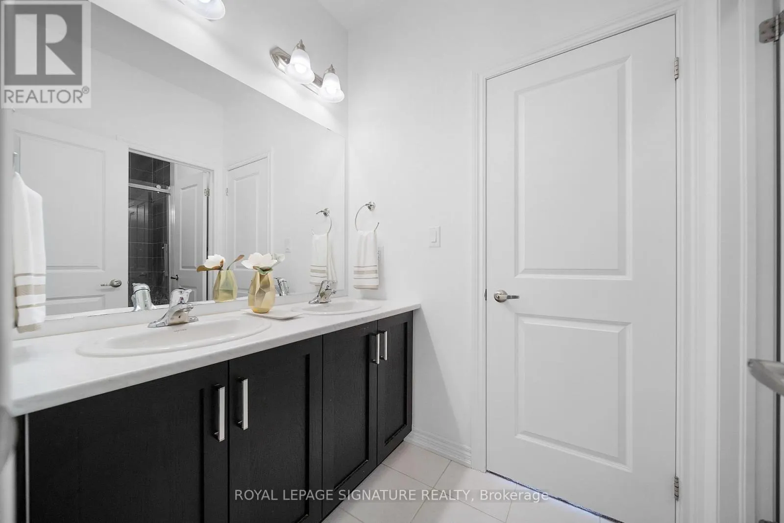 372 CLOCKWORK DRIVE