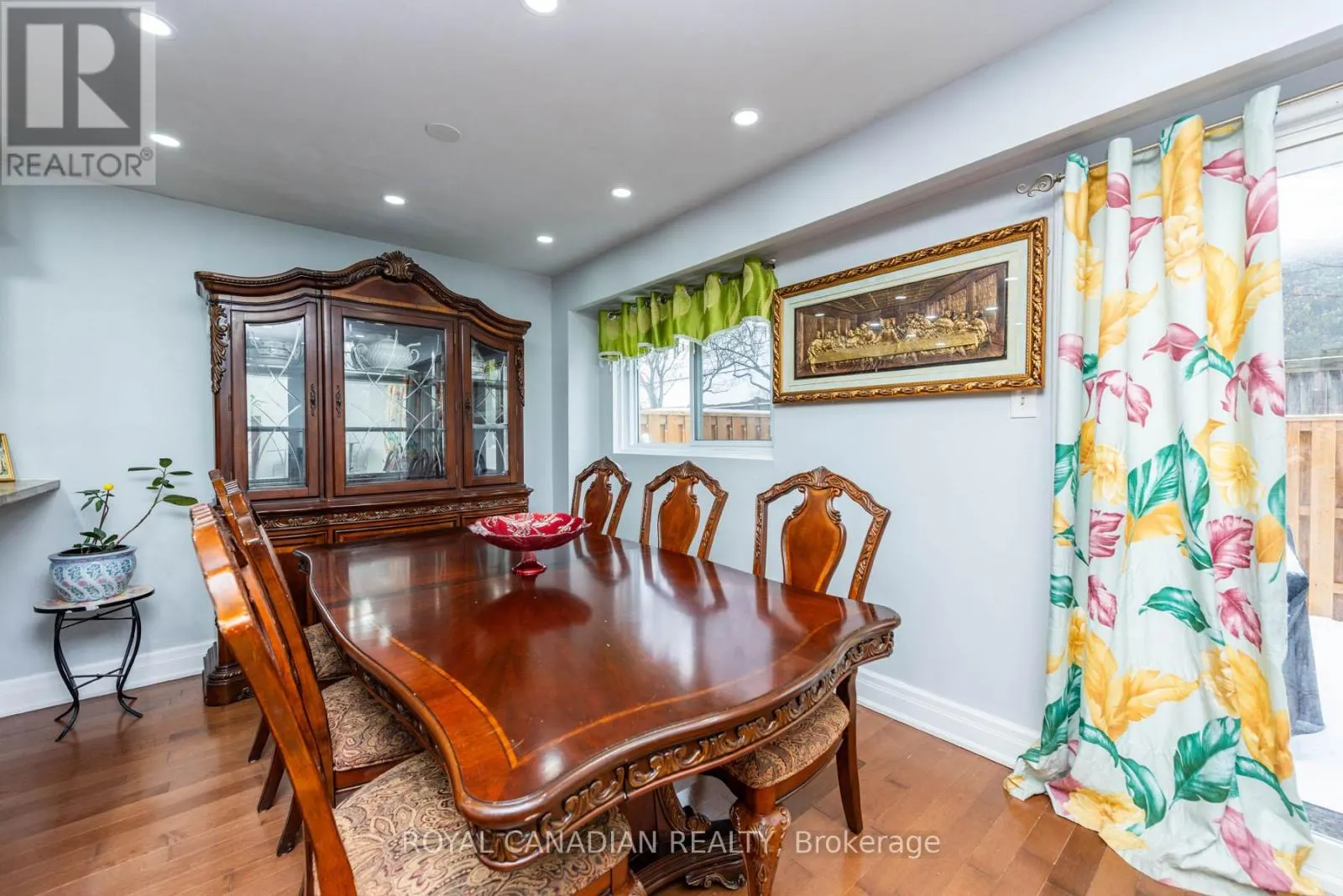 116 - 1538 LANCASTER DRIVE