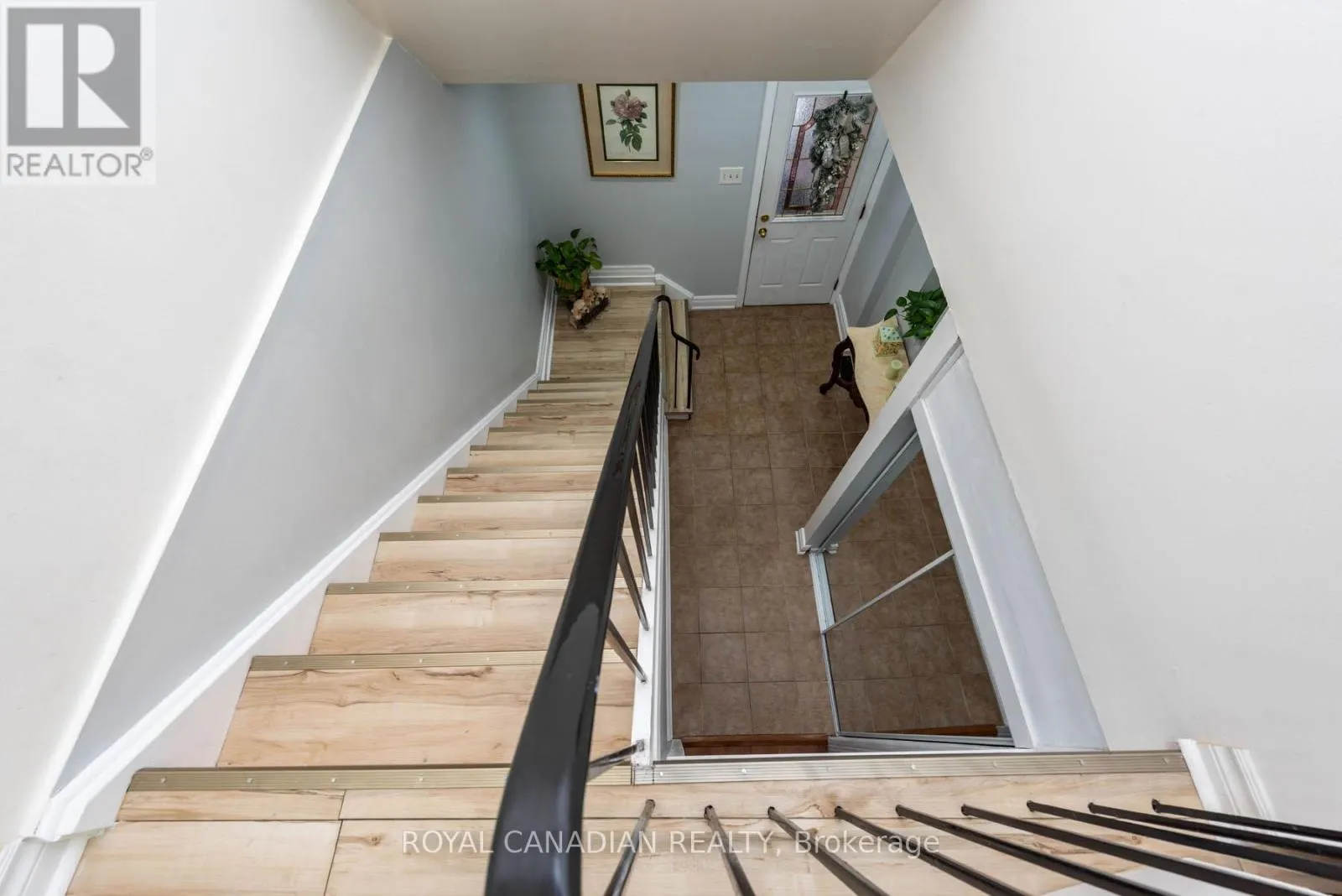 116 - 1538 LANCASTER DRIVE