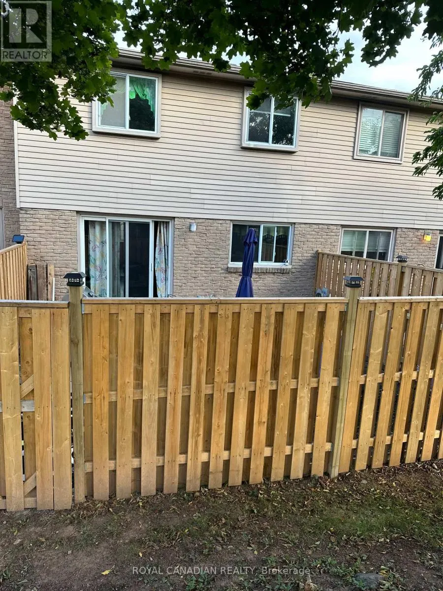 116 - 1538 LANCASTER DRIVE