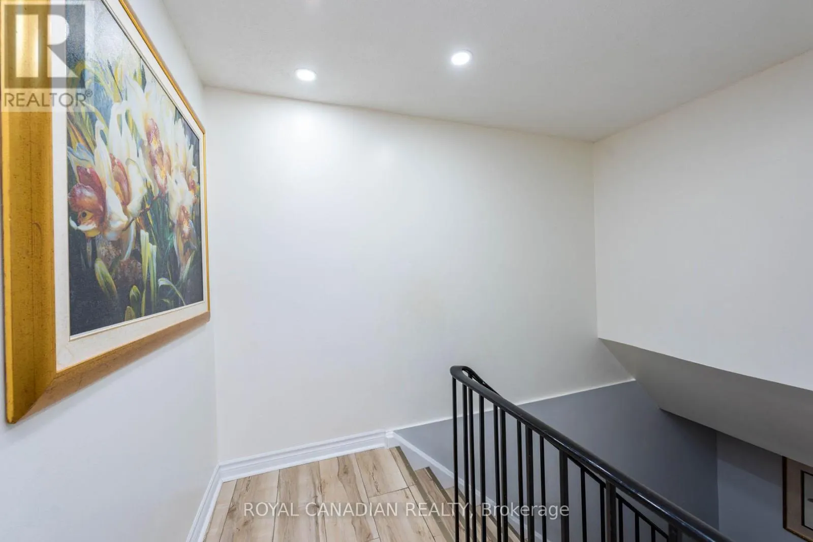 116 - 1538 LANCASTER DRIVE