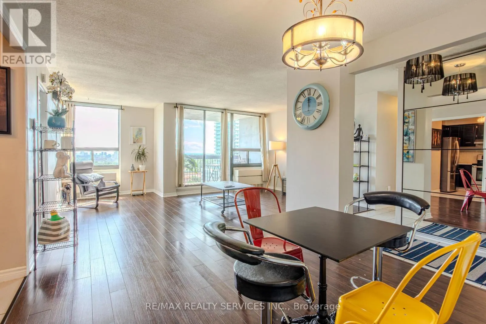 1501 - 20 MISSISSAUGA VALLEY BOULEVARD