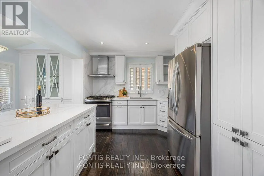 438 ABERFOYLE COURT