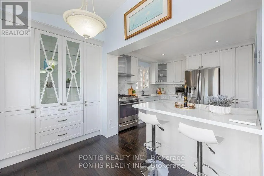 438 ABERFOYLE COURT