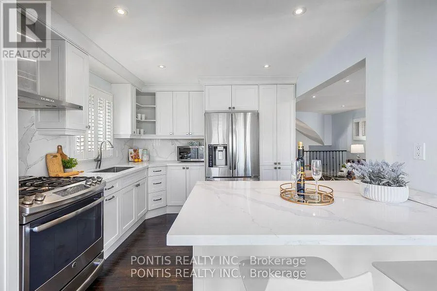 438 ABERFOYLE COURT