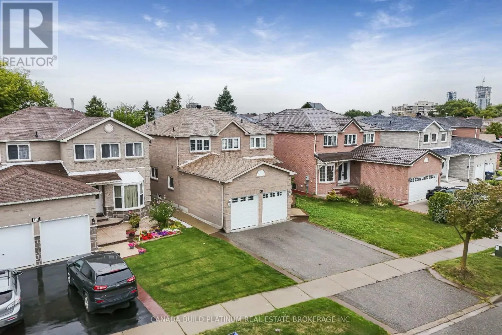 71 RAVENSWOOD DRIVE