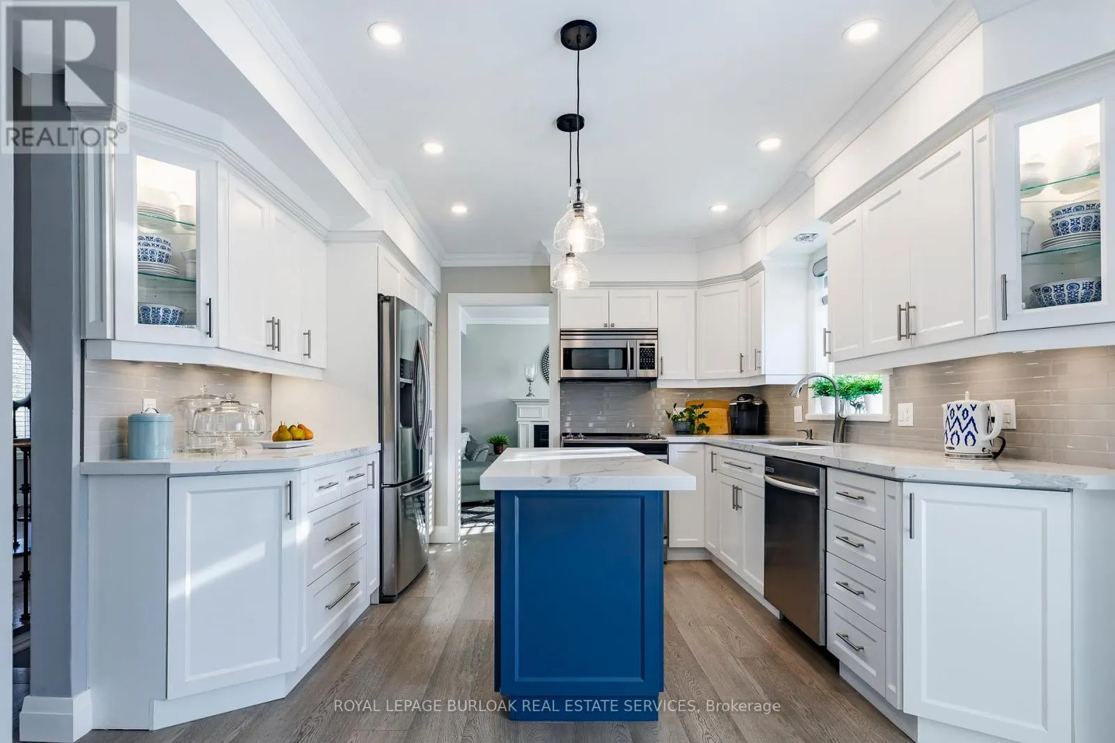 1486 MYRON DRIVE