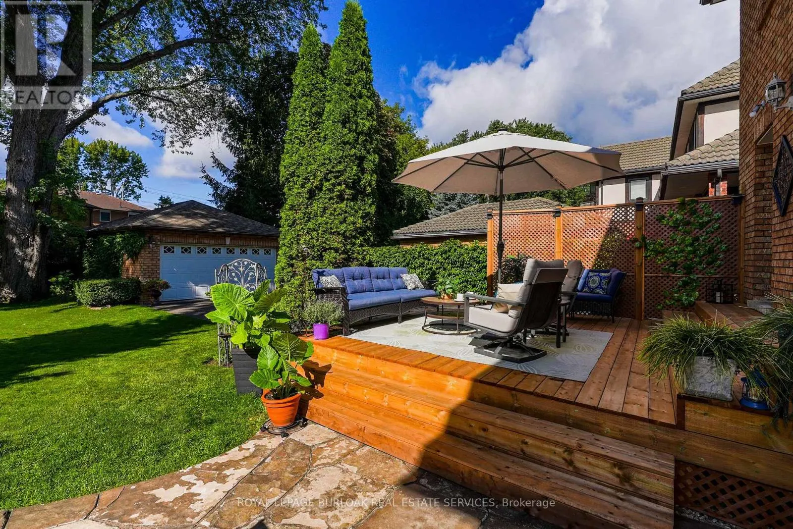 1486 MYRON DRIVE