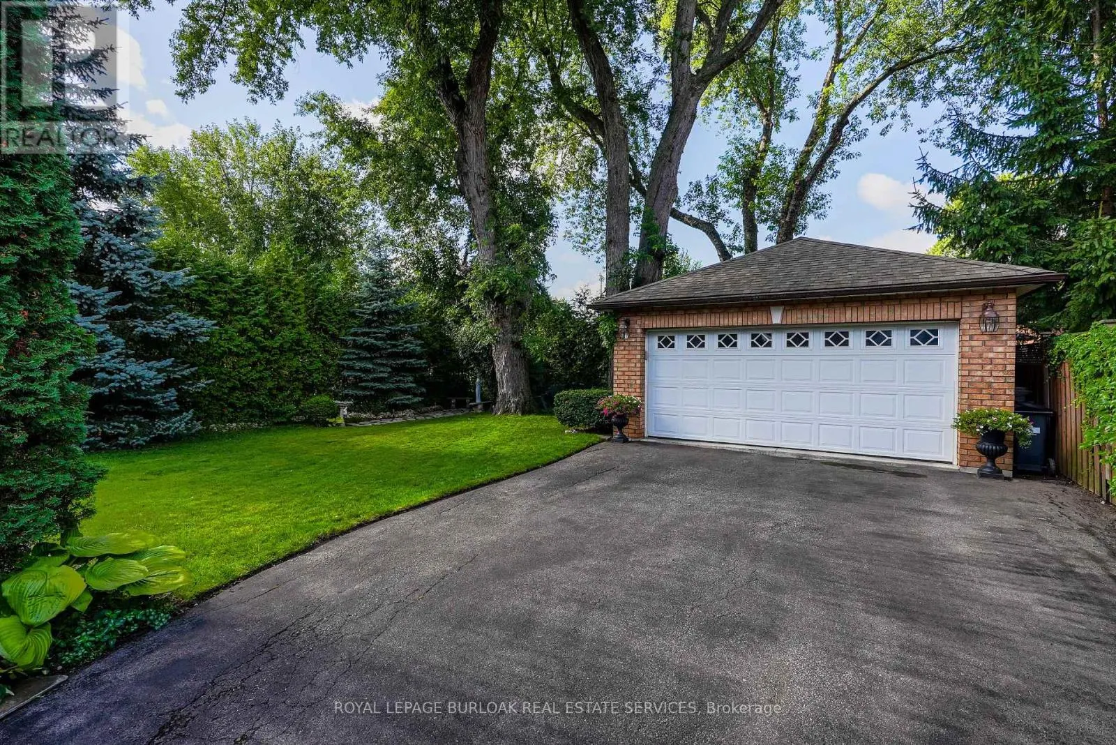 1486 MYRON DRIVE