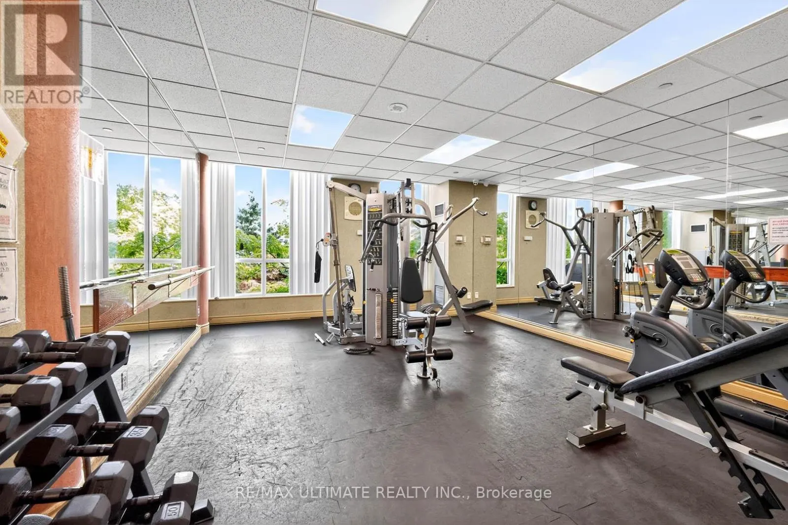 305 - 2585 ERIN CENTRE BOULEVARD