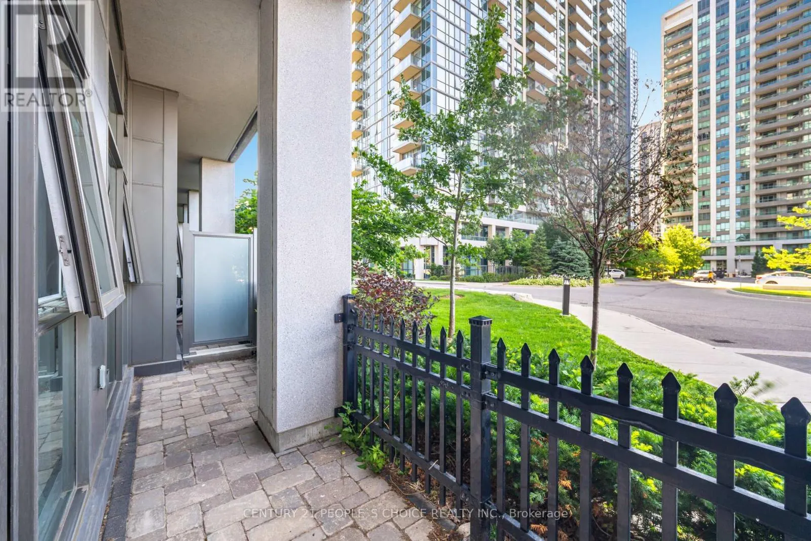 108 - 349 RATHBURN ROAD W