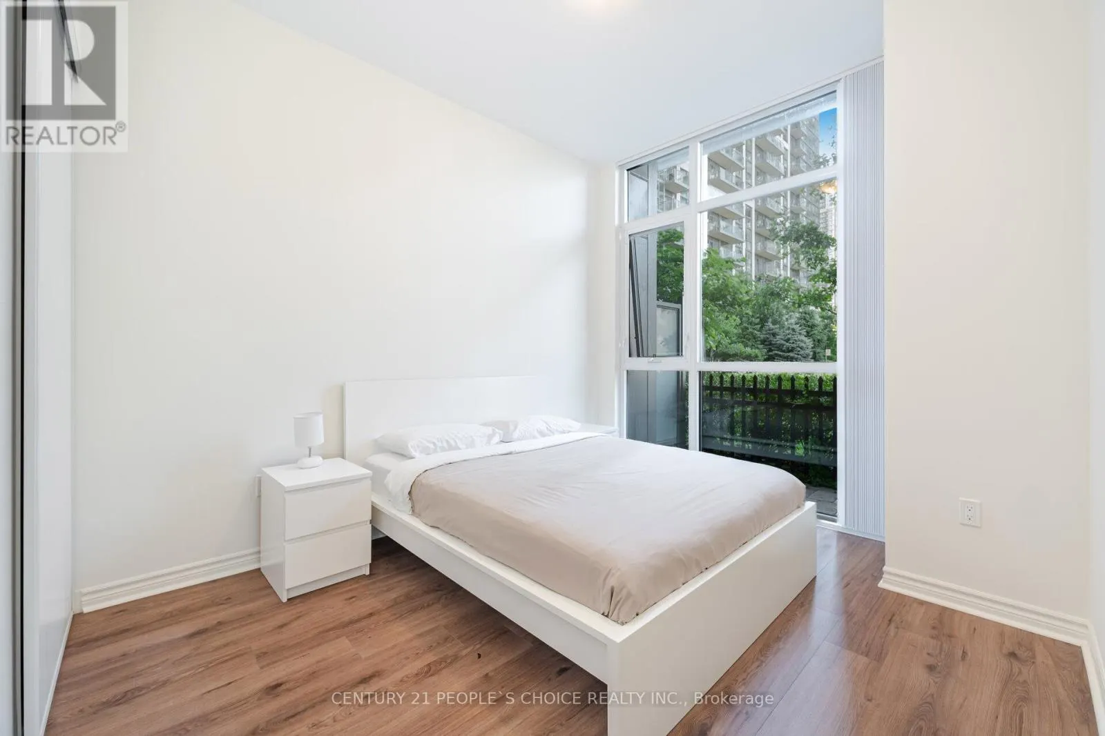 108 - 349 RATHBURN ROAD W
