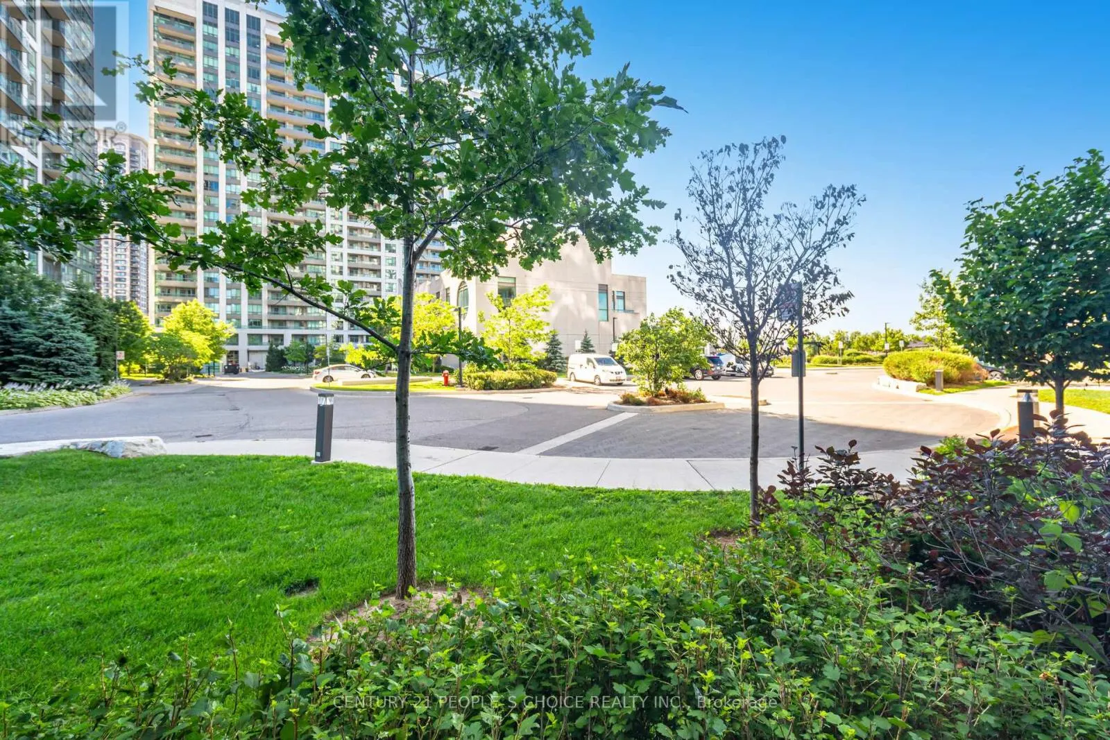 108 - 349 RATHBURN ROAD W