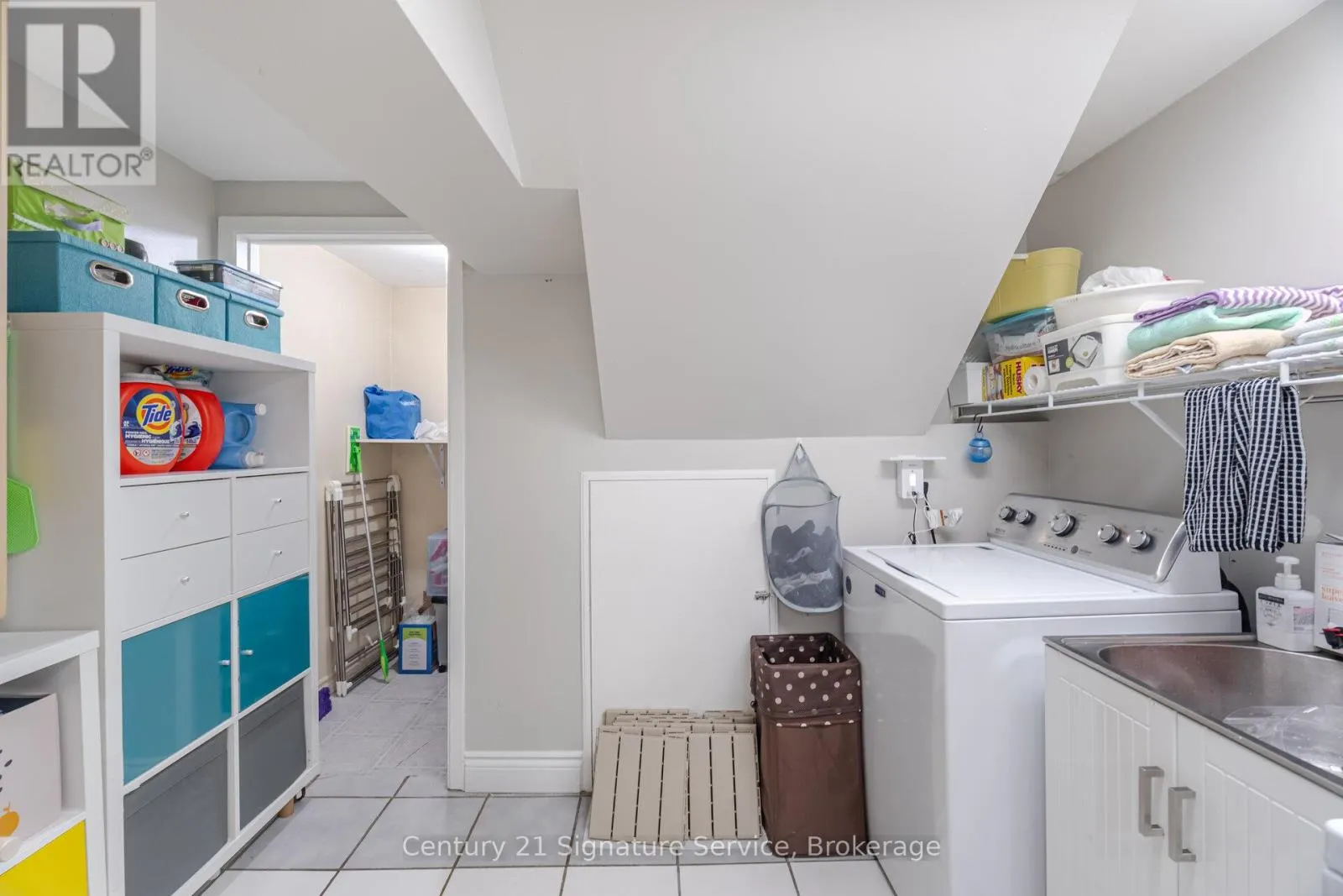 BASEMENT - 3583 ELLENGALE DRIVE