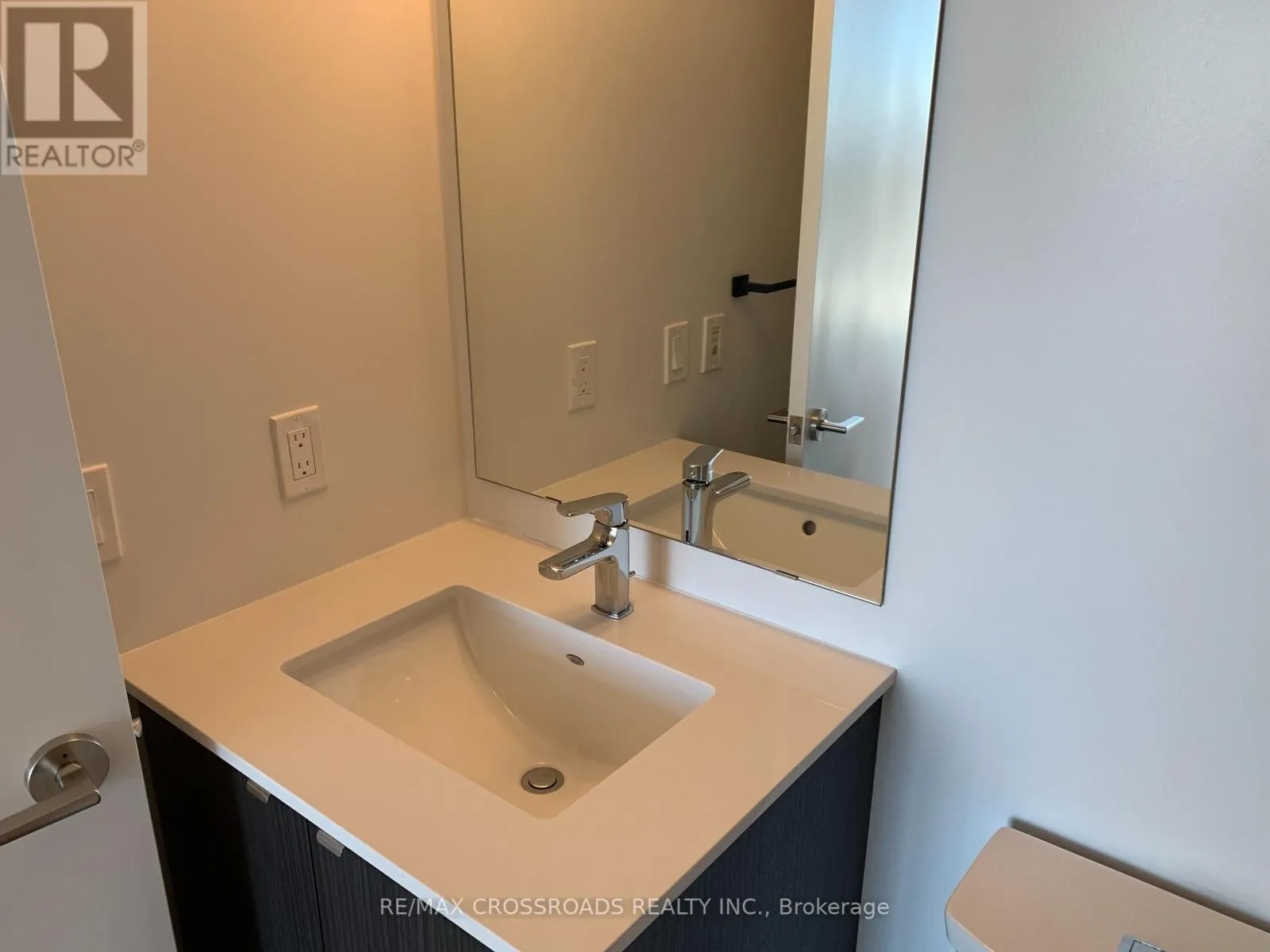 2104 - 1461 LAWRENCE AVENUE W